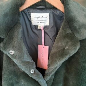 NWT Evy’s Tree The Marci Women's Forest Green Faux Fur Coat